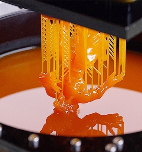 Stereolithography machine in action